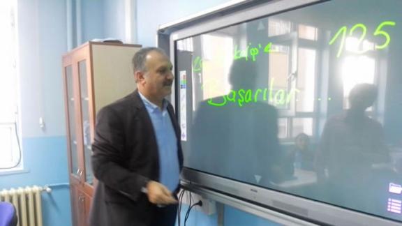 Milli Eğitim Müdürümüz Sayın Mustafa ALTINSOY, Haftasonu Yetiştirme Kurslarını Ziyaret Etti
