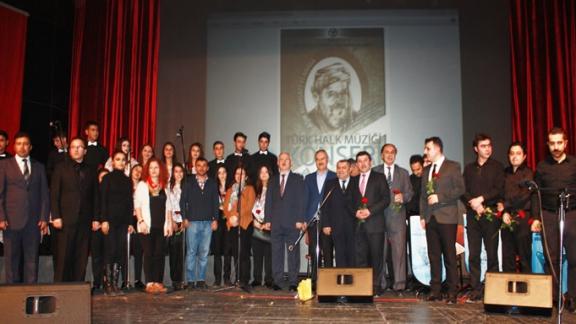 Muzaffer Sarısözen Güzel Sanatlar Lisesinin Hazırladığı Aşık Ruhsatiyi Anma Konseri Atatürk Kültür Merkezinde gerçekleştirildi. 