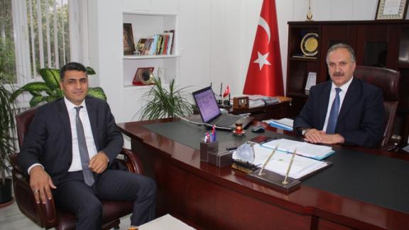 ÇEDAŞ Genel Müdürü Ahmet Sait Akboğa Milli Eğitim Müdürümüz Mustafa Altınsoy´u ziyaret etti.