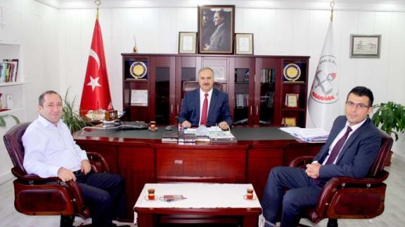 Orman ve Su İşleri Bakanlığı 15. Bölge Müdürü Ayhan Deligöz, Milli Eğitim Müdürümüz Mustafa Altınsoyu ziyaret etti.
