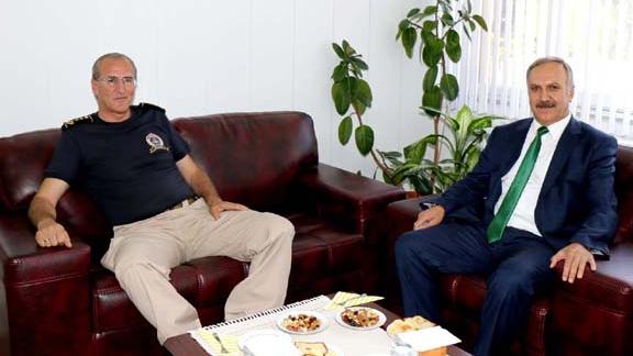 Sivas PMYO Müdürü Adnan Oran Milli Eğitim Müdürümüz Mustafa Altınsoy´u ziyaret etti.