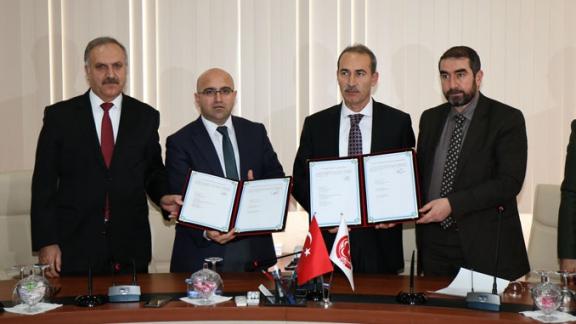 Milli Eğitim Bakanlığı (MEB) ile Cumhuriyet Üniversitesi (CÜ) arasında iş birliği protokolü imzalandı.