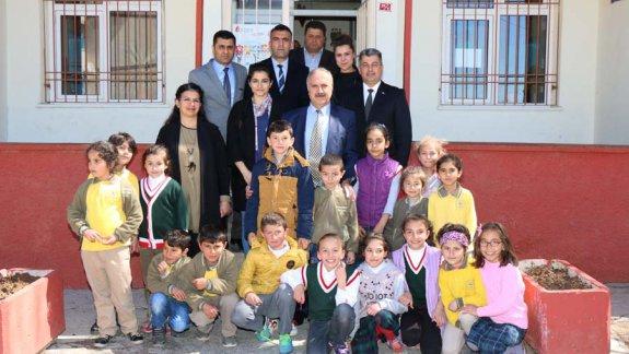 Milli Eğitim Müdürümüz Mustafa Altınsoy, Karşıyaka İlkokulunu ziyaret etti.