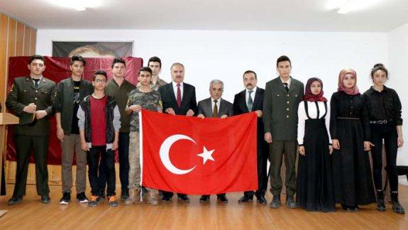 Prof. Dr. Necati Erşen Sosyal Bilimler Lisesi, Kutül Amare Zaferinin 101. Yıldönümü dolayısıyla kutlama programı düzenledi. 