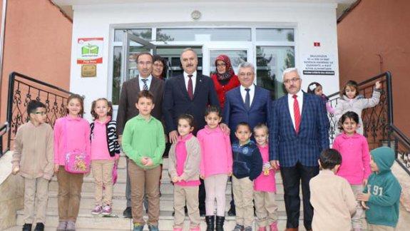 Milli Eğitim Müdürümüz Mustafa Altınsoy, Şube Müdürümüz Mehmet Ar ile birlikte Kızılırmak İlkokulunu ziyaret etti.  