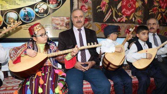 Fevzi Paşa İlkokulunda Milli Kültür Öğelerimiz ve Değerlerimiz sergisi açıldı. 