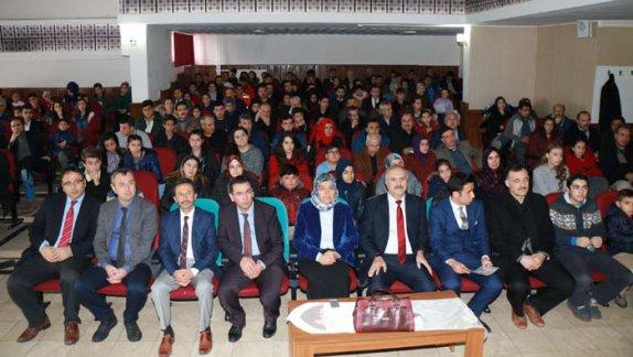 Milli Eğitim Bakanlığının uyguladığı Demokrasi Eğitimi ve Okul Meclisleri Projesi kapsamında Sivas Merkez İlçe Temsilcileri belirlendi.
