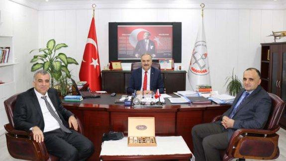 Kırıkkale Üniversitesi Öğretim Üyesi Prof. Dr. İsmail Aydoğan, Milli Eğitim Müdürümüz Mustafa Altınsoyu ziyaret etti.