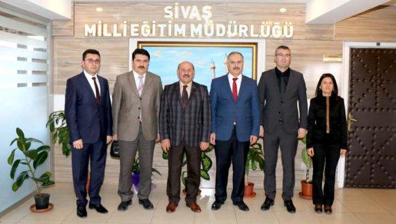 Zübeyde Hanım Anaokulu Müdürü Ahmet Çevik, Okul Aile Birliği yönetim kurulu ile birlikte Milli Eğitim Müdürümüz Mustafa Altınsoyu ziyaret etti. 
