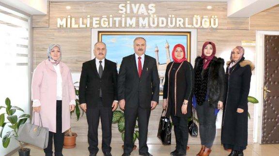 KADEM Sivas Temsilcisi Semra Temurbaş Mavibulut ve yönetim kurulu Milli Eğitim Müdürümüz Mustafa Altınsoyu ziyaret etti.