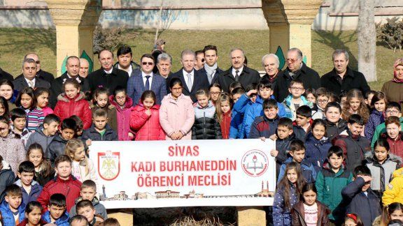 Kadı Burhaneddin Öğrenci Meclisi, Sivas Sultanı Kadı Burhaneddin´i  anma programı düzenledi.
