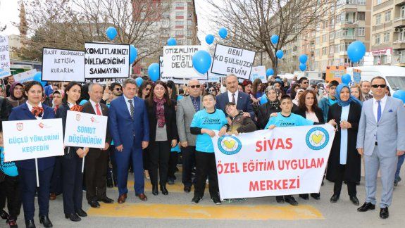 2 Nisan Dünya Otizm Farkındalık Günü kapsamında Sivasta Otizm Şenliği programı düzenlendi.