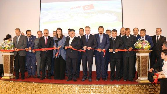 Milli Eğitim Bakanı İsmet Yılmaz Sivasta Azerbaycan-Karabağ Şehitlik Anıtı ve Çok Amaçlı Sosyal Tesis Açılış Programına katıldı.