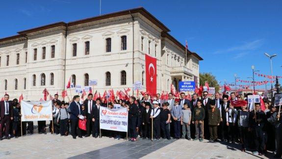 Cumhuriyet Eğitim Treni, 29 Ekim Cumhuriyet Bayramı Etkinlikleri Kapsamında Sivasa geldi.