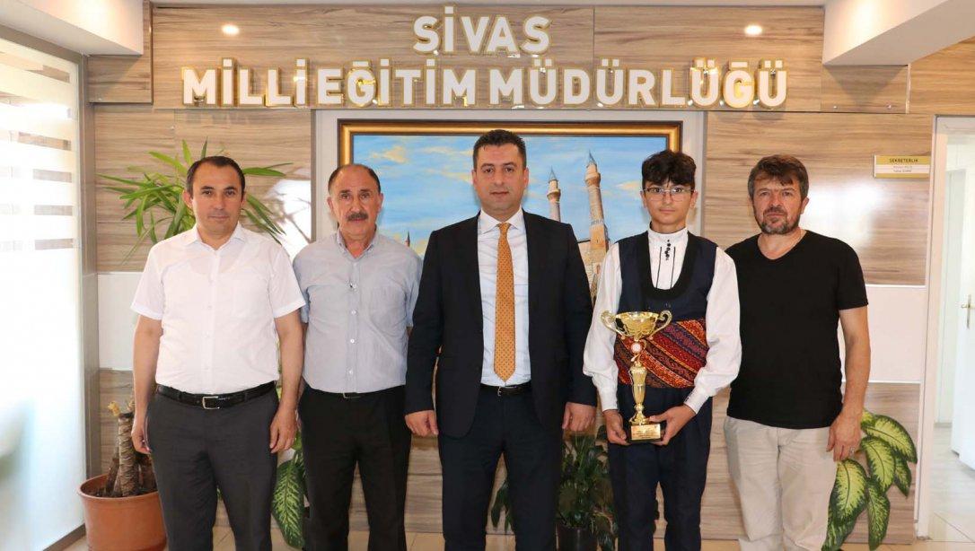 Kazım Karabekir Paşa İlkokulu ve Ortaokulu Spor Kulübü THOF Yıldızlar Geleneksel Düzenlemesiz Dal Yarışmalarında Türkiye Şampiyonu Oldu.