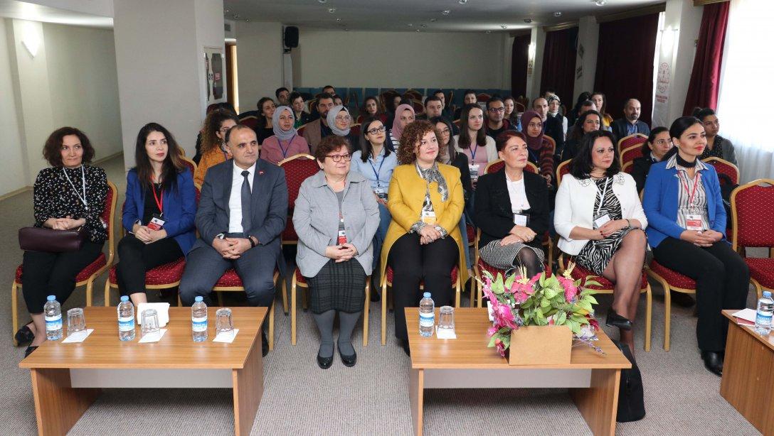 Milli Eğitim Bakanlığı Tarafından İngilizce Öğretmenlerinin Mesleki Gelişimine Katkı Sağlamak Amacıyla Sivas'ta Düzenlen 
