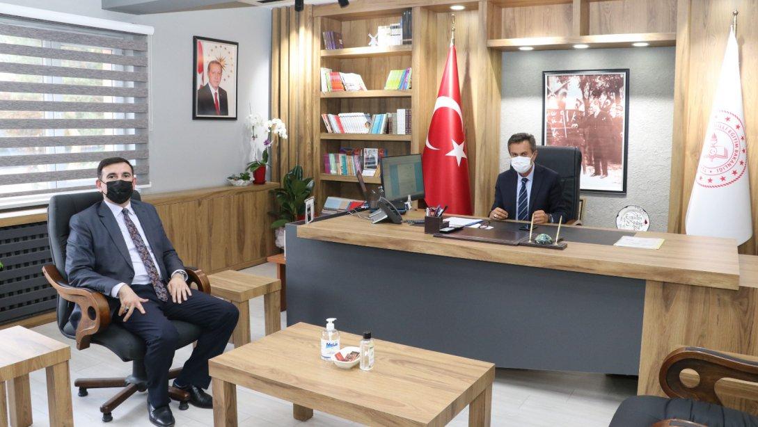 Sivas Belediye Başkan Vekili Turan Topgül, Millî Eğitim Müdürümüz Ergüven Aslan'a Hayırlı Olsun Ziyaretinde Bulundu.