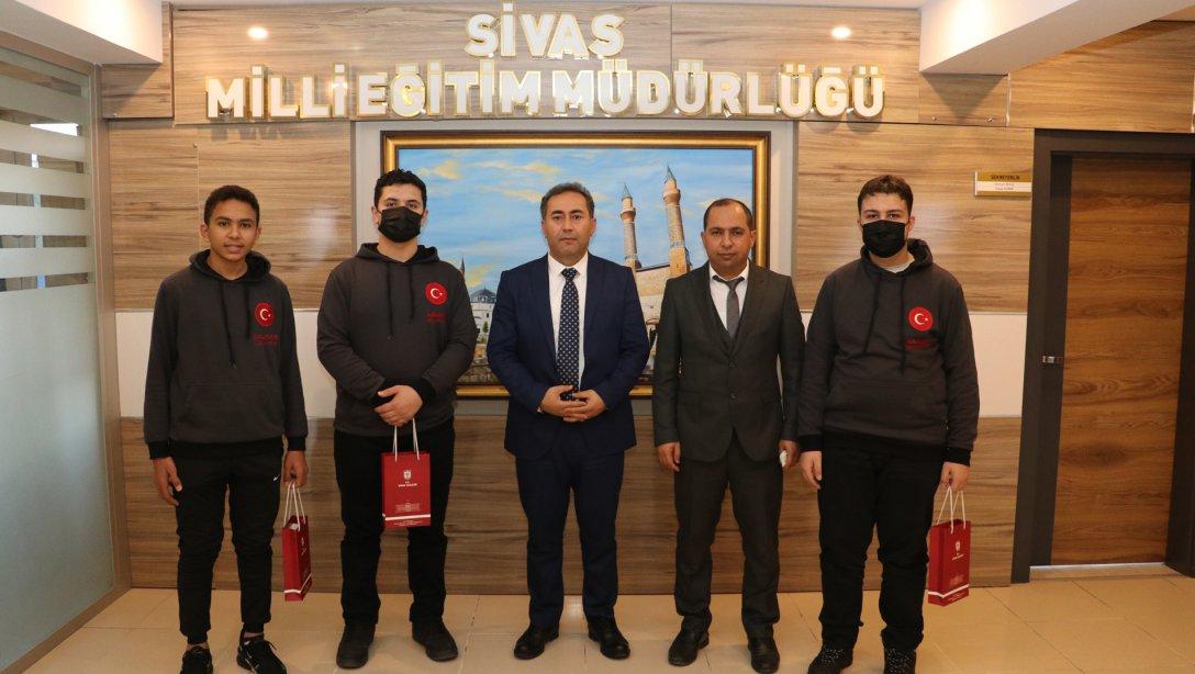 Bölge finallerinde Sivas'ı temsil edecekler.