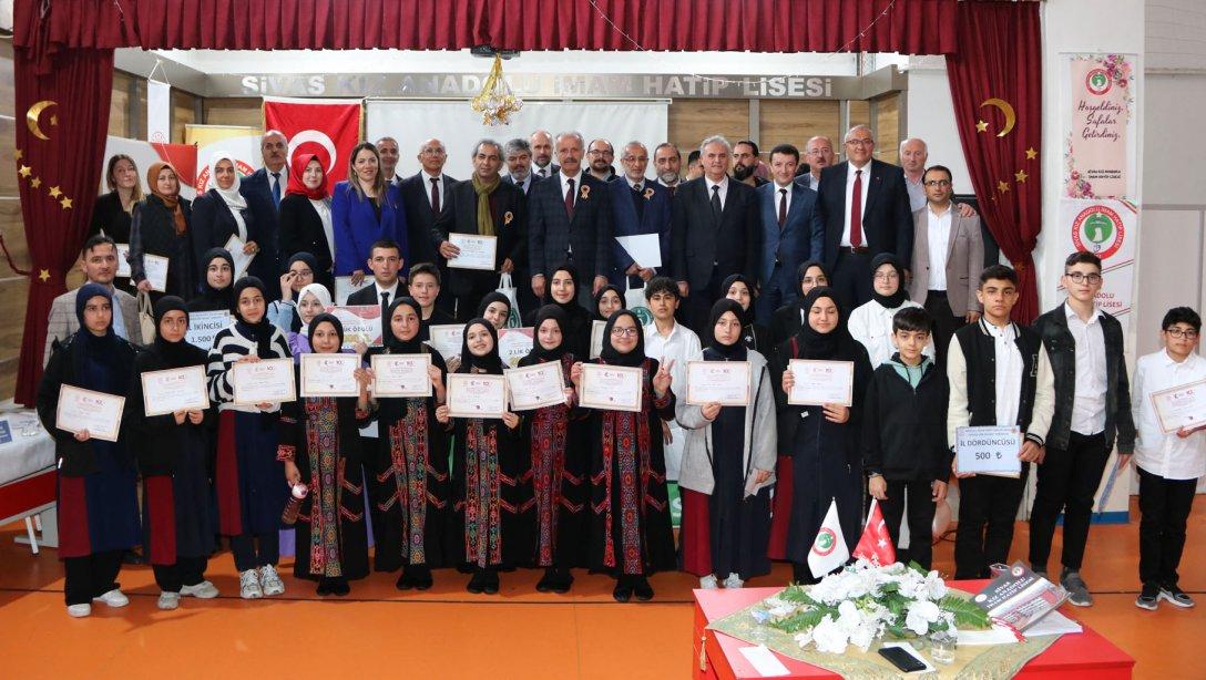 Millî Eğitim Bakanlığı Din Öğretimi Genel Müdürlüğünce Sivas'ta 11. Arapça Şiir ve Çocuk Şarkıları Yarışması düzenlendi.