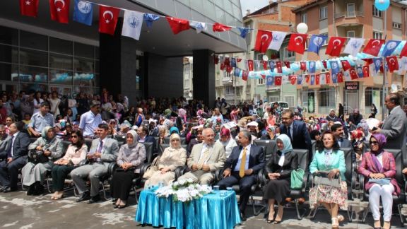 Sivas Halk Eğitim Merkezi Yıl Sonu Yaygın Eğitim Kursları Sergisi Açıldı.