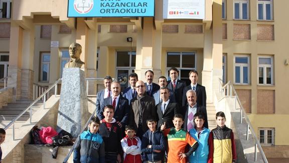 İl Milli Eğitim Müdürümüz Sn. Mustafa Altınsoy, Kazancılar Ortaokulunu Ziyaret Etti. 