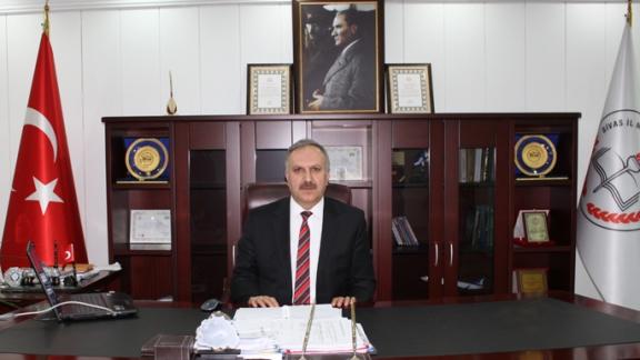 Milli Eğitim Müdürümüz Mustafa Altınsoyun, 30 Ağustos Zafer Bayramı Kutlama Mesajı.