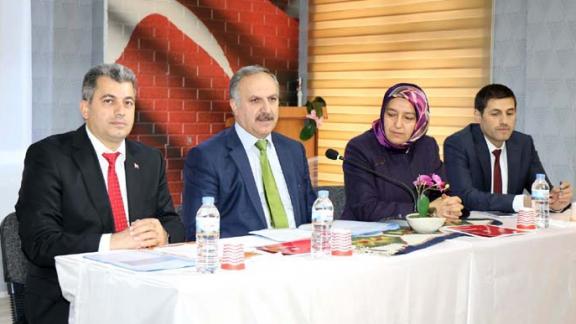 Mesleki ve Teknik Eğitimi Tanıtma ve Yöneltme Toplantısı, Milli Eğitim Müdürümüz Mustafa Altınsoy Başkanlığında yapıldı.  