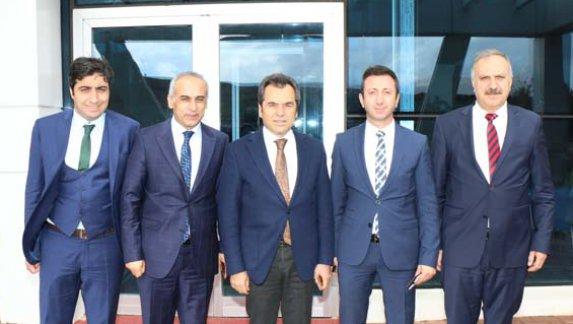 Milli Eğitim Bakanlığı Mesleki ve Teknik Eğitim Genel Müdürü Osman Nuri Gülay, Sivasta çeşitli temaslarda bulundu.