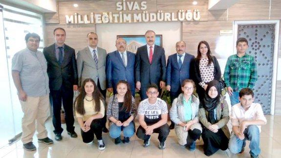 7 Bölge 7 Kültür 7 Okul Projesi kapsamında ilimize gelen İstanbul Sancaktepe Cengiz Topel Ortaokulu öğrenci ve öğretmenleri, Milli Eğitim Müdürümüz Mustafa Altınsoyu ziyaret etti.