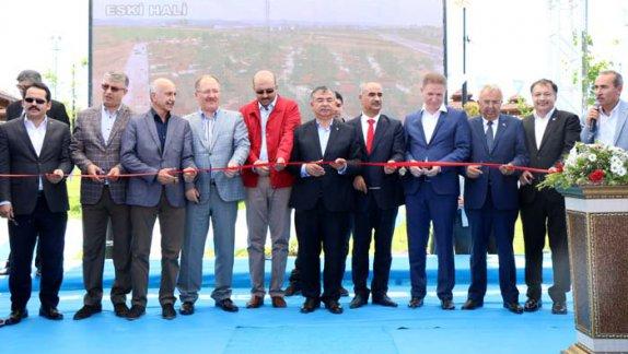 Milli Eğitim Bakanı İsmet Yılmaz, eski Sivas Belediye Başkanı Merhum Osman Seçilmişin adının verildiği mesire alanının açılış törenine katıldı. 
