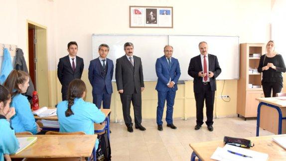 Milli Eğitim Müdürümüz Mustafa Altınsoy Gemerek Anadolu Lisesi, Sızır Çok Programlı Anadolu Lisesi, Sızır Atatürk İlkokulu ve Sızır Mehmet Akif Ortaokulunu ziyaret etti. 