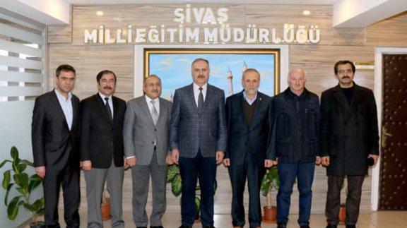 Sivas İmam Hatipliler Derneği Başkanı Hüseyin Duman ve dernek yönetim kurulu, Milli Eğitim Müdürümüz Mustafa Altınsoya iadeyi ziyarette bulundu. 
