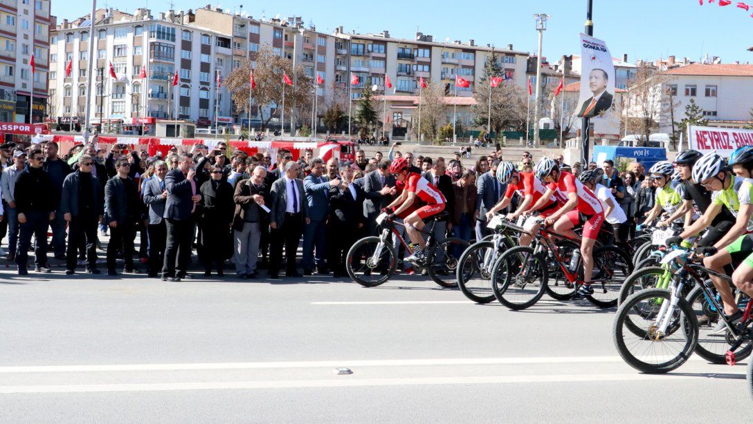 Spor Sivas Projesi Kapsamında Bisiklet Yarışları Düzenlendi.