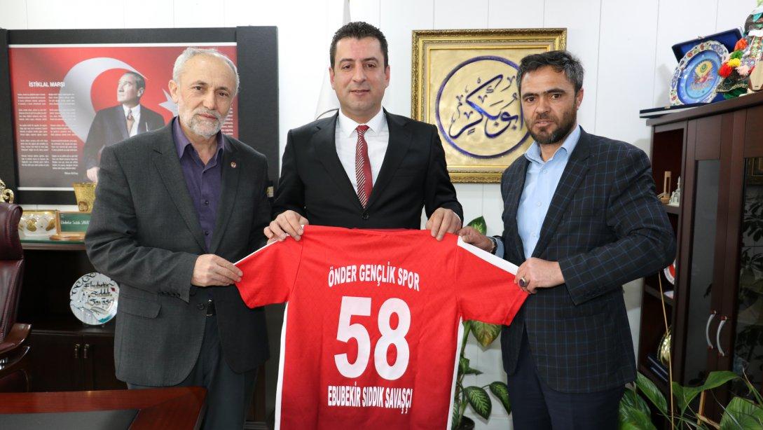 Milli Eğitim Müdürlüğümüz ile Sivas Önder Gençlik ve Spor Kulübü ve Önder Sivas İmam Hatipliler Derneği Arasında Sportif Eğitim ve Sosyal Etkinlikler İşbirliği Protokolü İmzalandı.