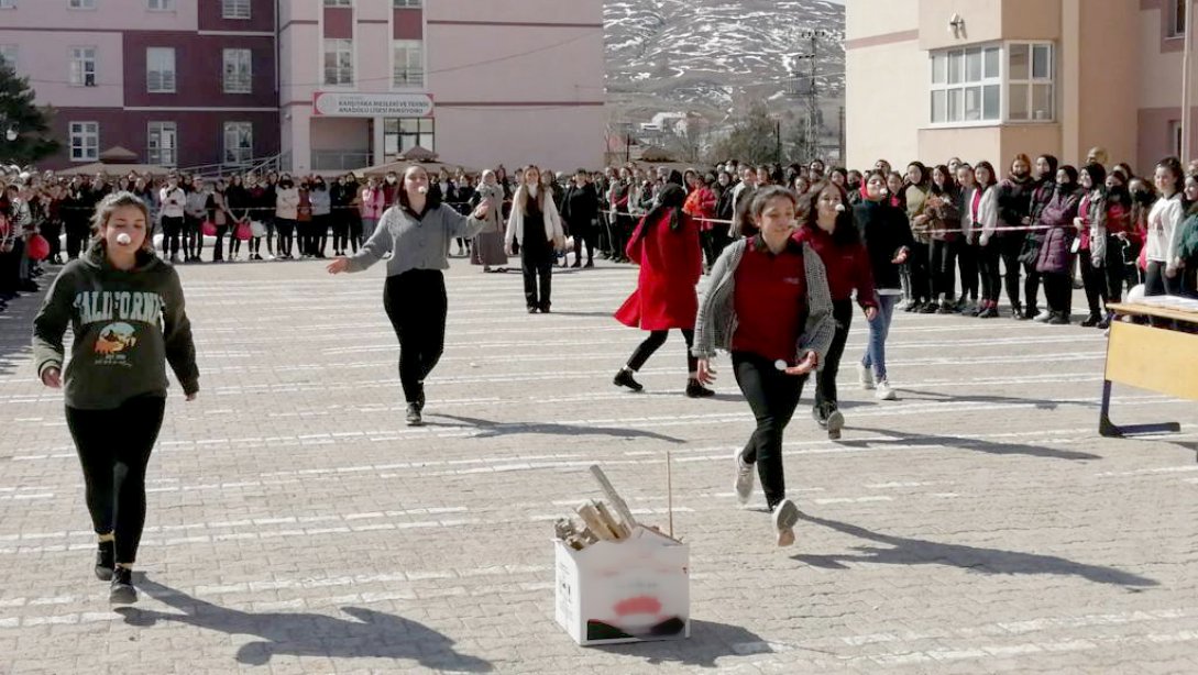 Karşıyaka MTAL Öğrencileri Nevruz Bayramını kutladı.