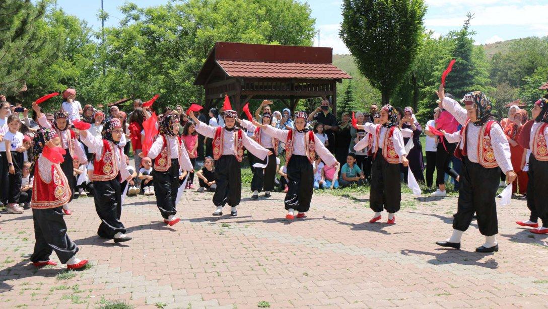Sivas'ta Hayat Boyu Öğrenme Şenlikleri düzenlendi.