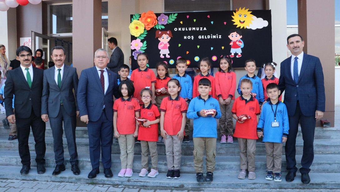 Sivas'ta, 2022-2023 Eğitim-Öğretim Yılı İlköğretim Haftası Kutlama Programı düzenlendi.