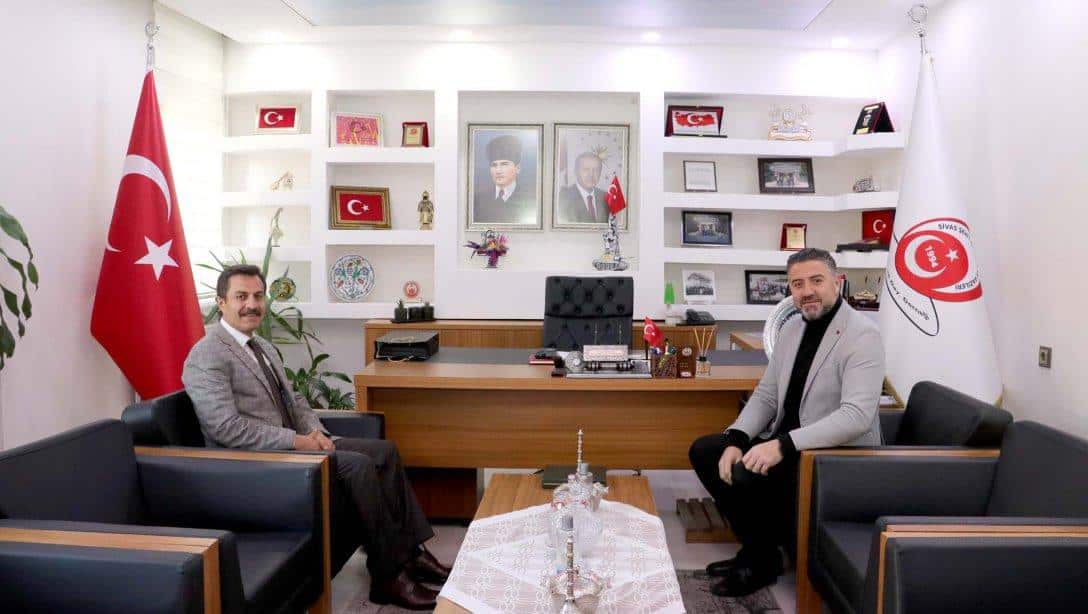 Millî Eğitim Müdürümüz Ergüven Aslan, Sivas Şehit Aileleri ve Gazileri Derneği Başkanı Fatih Deveci'yi ziyaret etti.