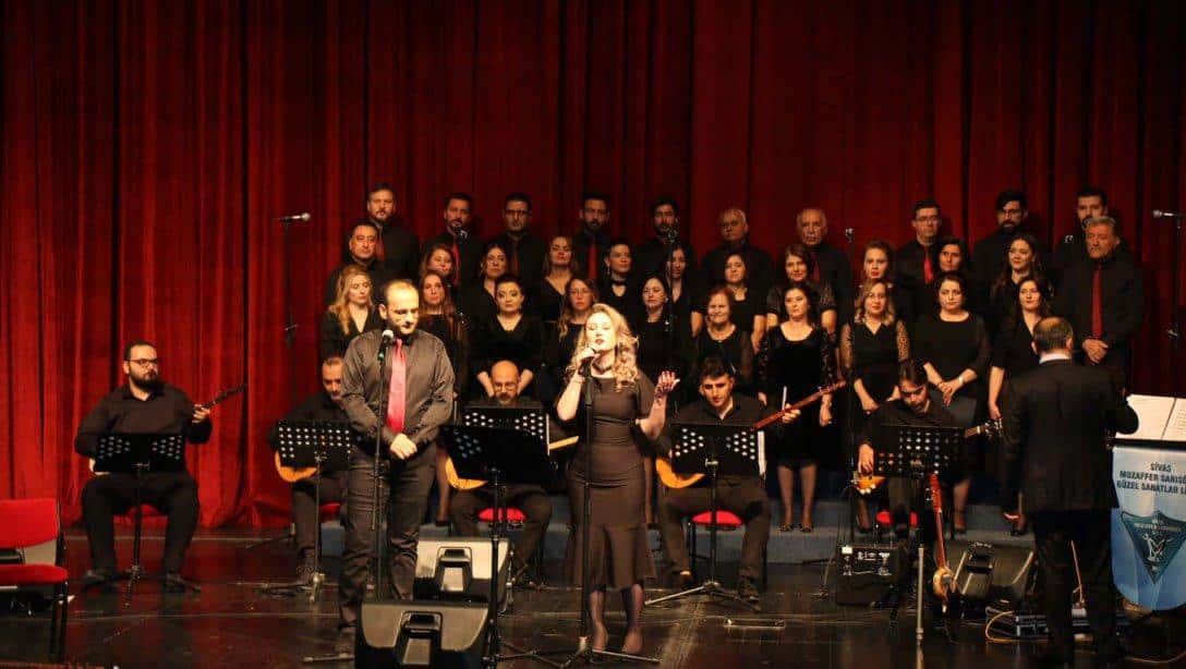Sivas Valiliği himayesinde Millî Eğitim Müdürlüğümüzce yürütülen HEDEF Projesi kapsamında oluşturulan öğretmenler korosu, konser verdi.