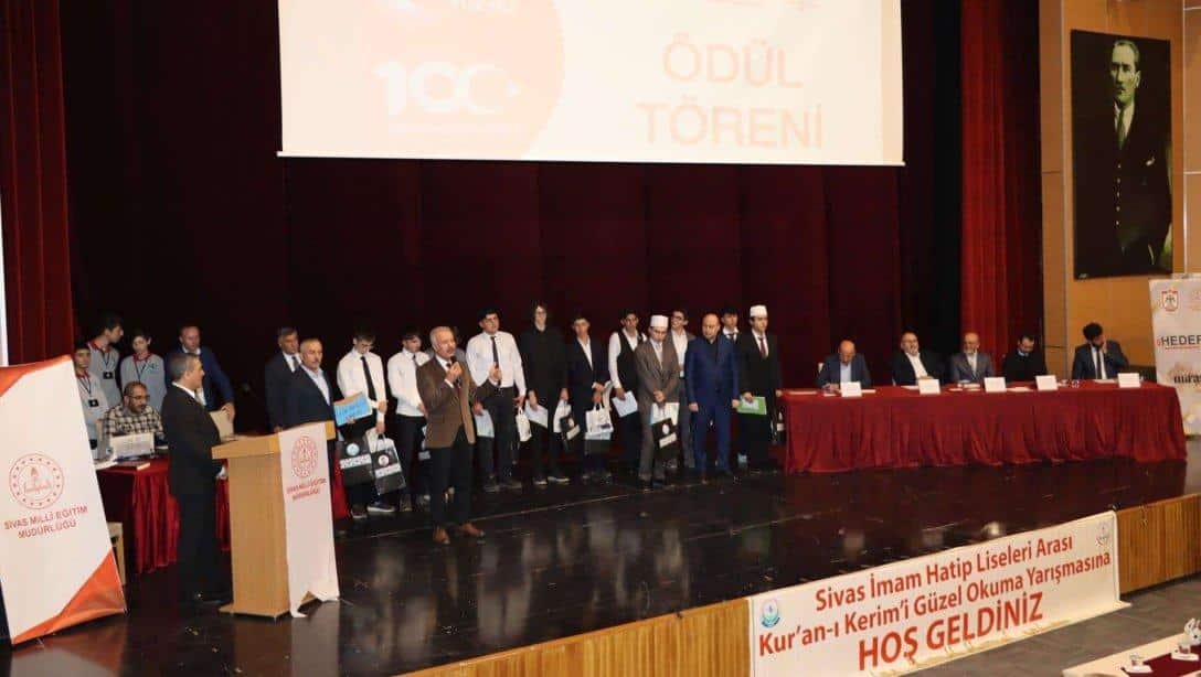 Anadolu İmam Hatip Liseleri Arası Genç Sada Kur'an-ı Kerim Güzel Okuma Yarışması Fidan Yazıcıoğlu Kültür Merkezi'nde gerçekleştirildi. 