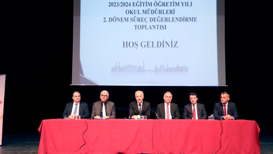 2023-2024 Eğitim-Öğretim Yılı Eğitim Kurumu Müdürleri 2. Dönem Süreç Değerlendirme Toplantısı, Millî Eğitim Müdürümüz Necati Yener, başkanlığında gerçekleştirdi. 